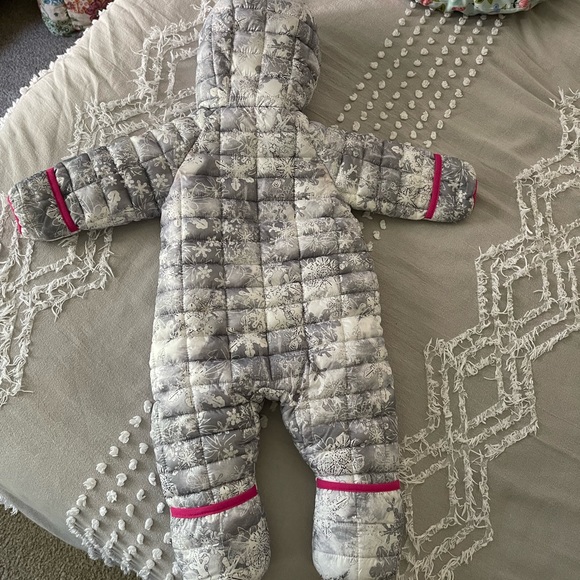 Snozu bunting 3/6 mos. - Picture 2 of 3